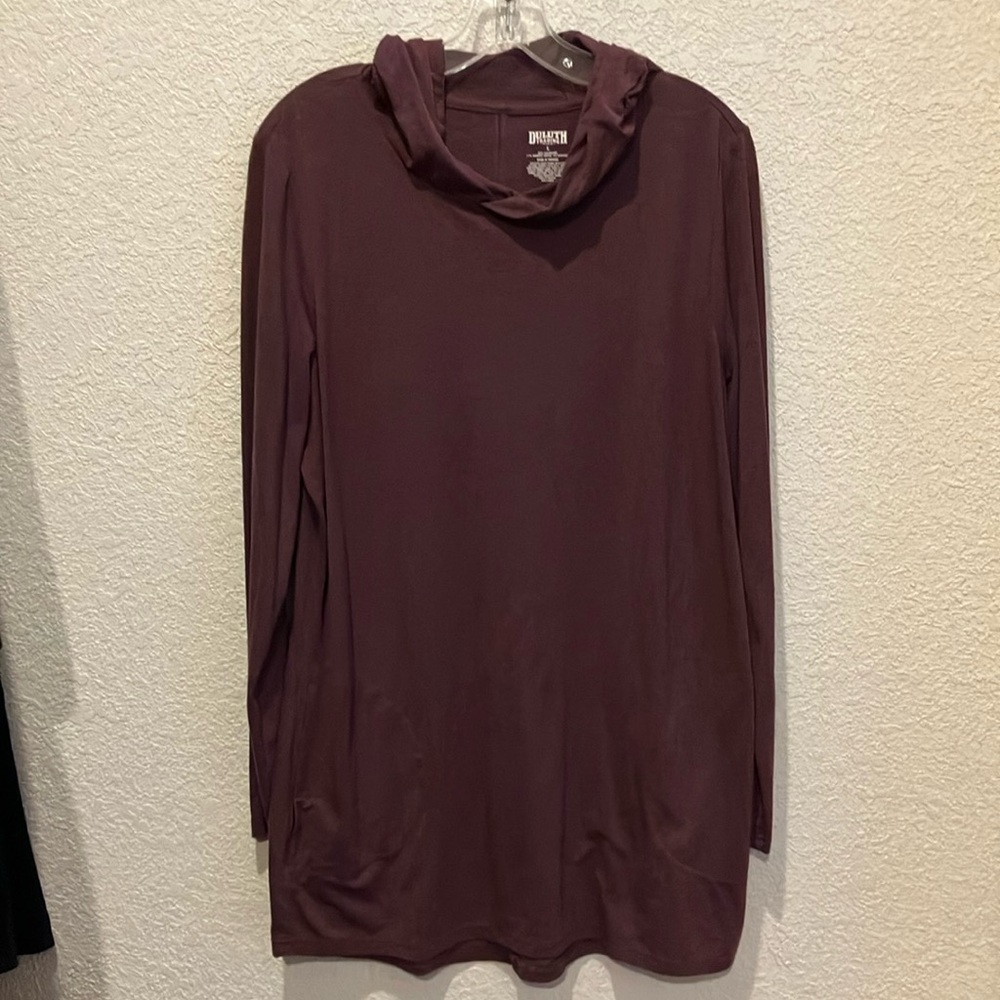 Women's Duluth hooded lightweight long tunic